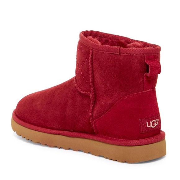 red mini uggs